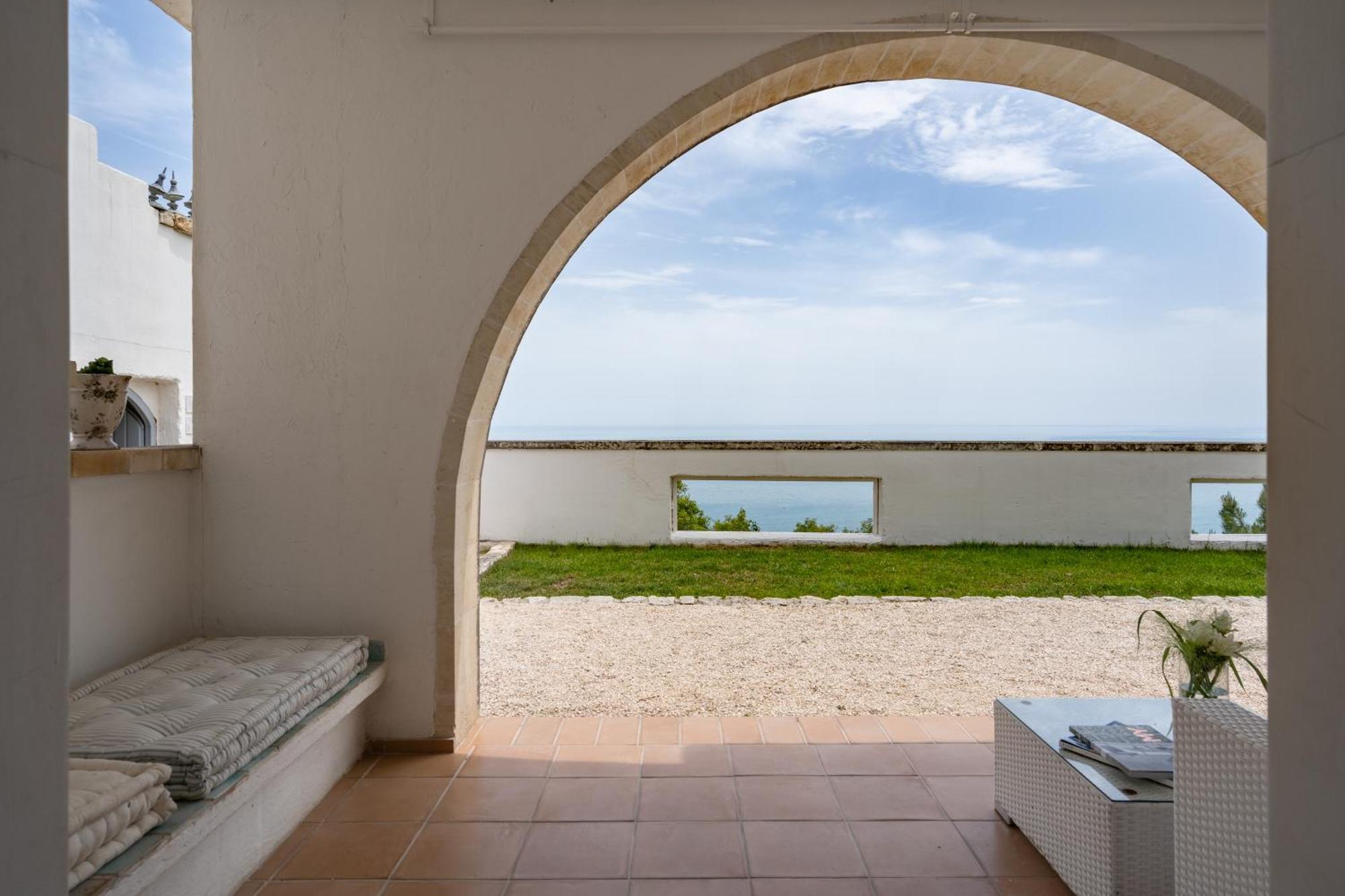 La Locanda Del Carrubo Mattinata Bilik gambar