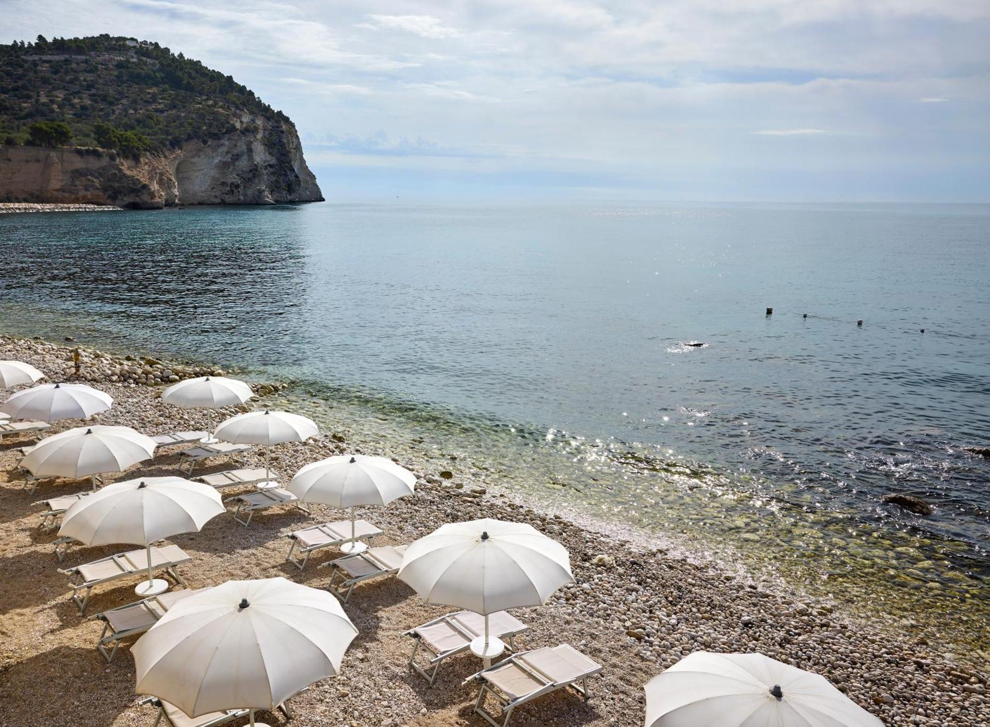La Locanda Del Carrubo Mattinata Luaran gambar