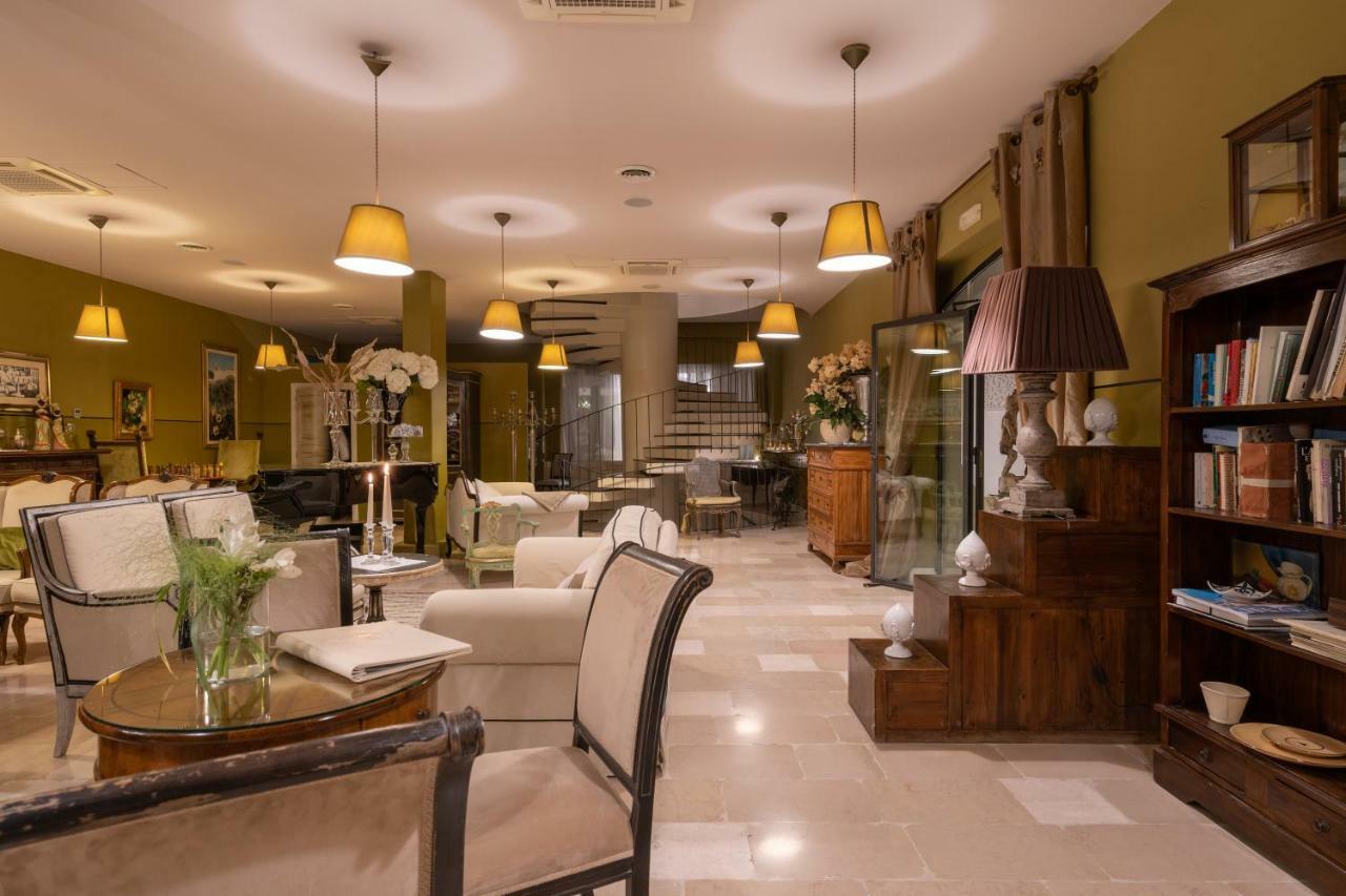 La Locanda Del Carrubo Mattinata Luaran gambar
